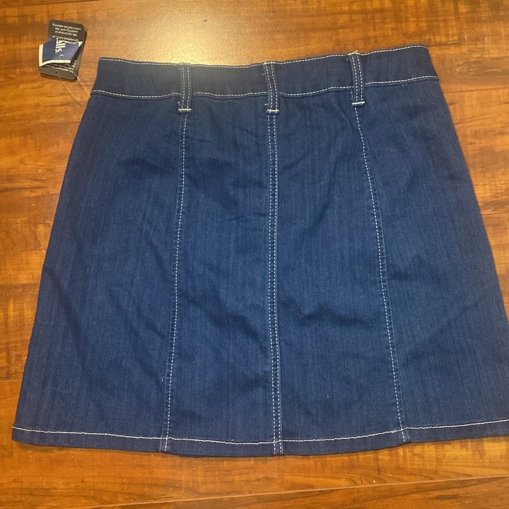NWT CELEBRITY PINK BUTTON DOWN DEMIN MINI SKIRT - Picture 8 of 10